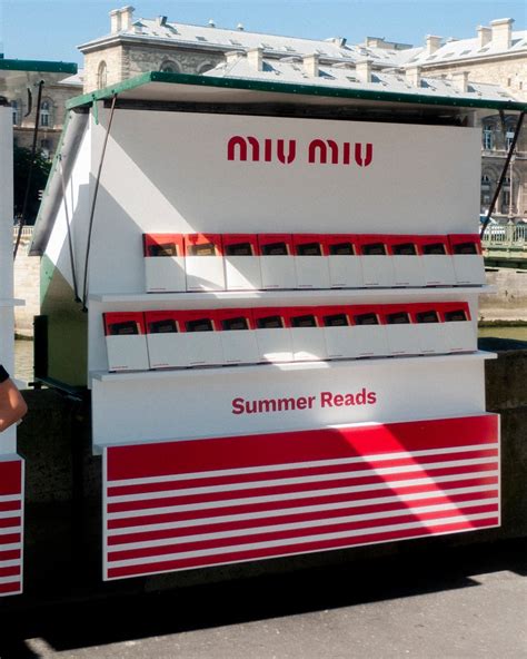 miu miu book pop up